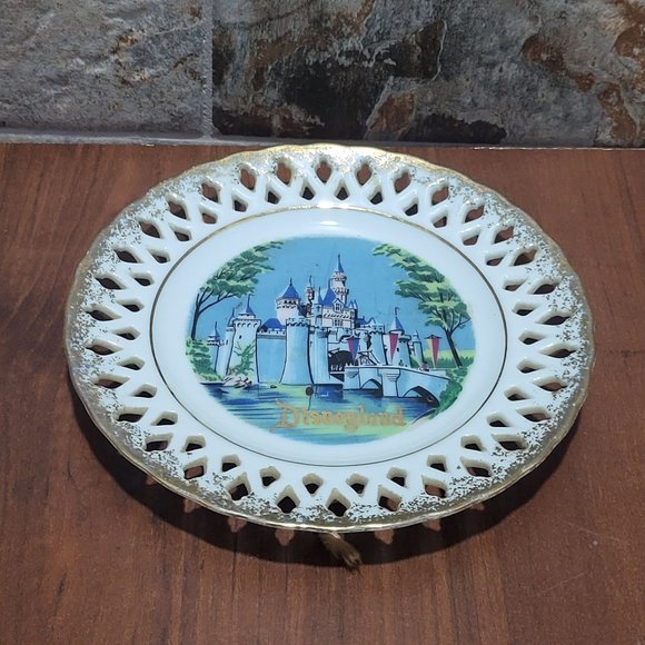VTG Disneyland Sleeping Beauty Castle Wall Hanging Decorative Plate Disneyland S - Picture 6 of 11